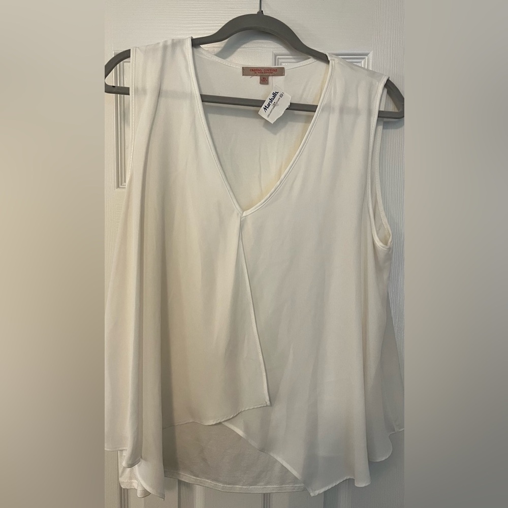 NWT-Elegant Cream Sleeveless Blouse